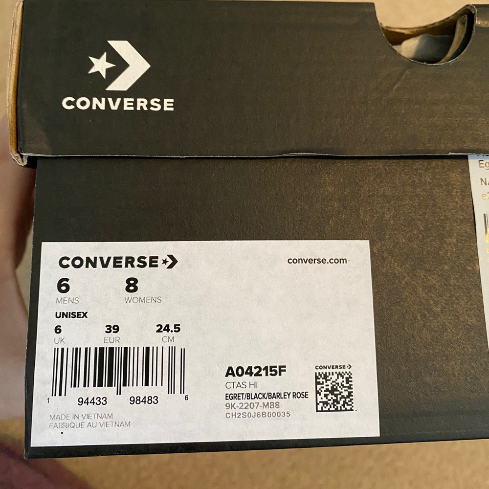 High Top Converse - Picture 6 of 6